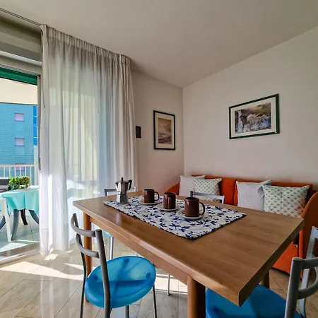Lovely&cozy Beachside Flat - Beahost