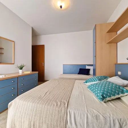Lovely And Cozy Beachside Flat - Beahost Appartamento