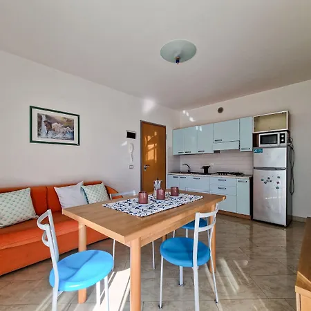Lovely And Cozy Beachside Flat - Beahost Appartamento Bibione